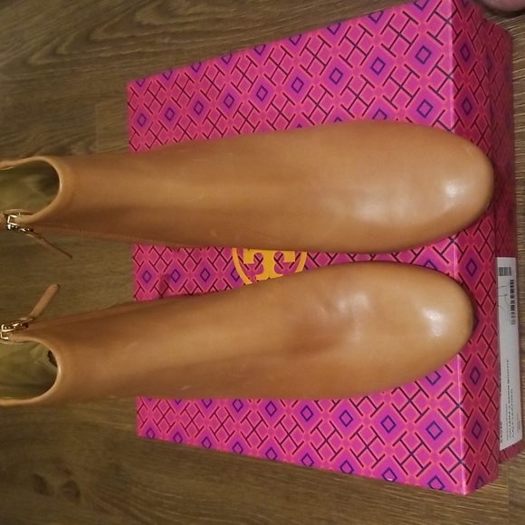 New Tory Burch Juliana 2 Leather Bootie Size 10 - Picture 10 of 12